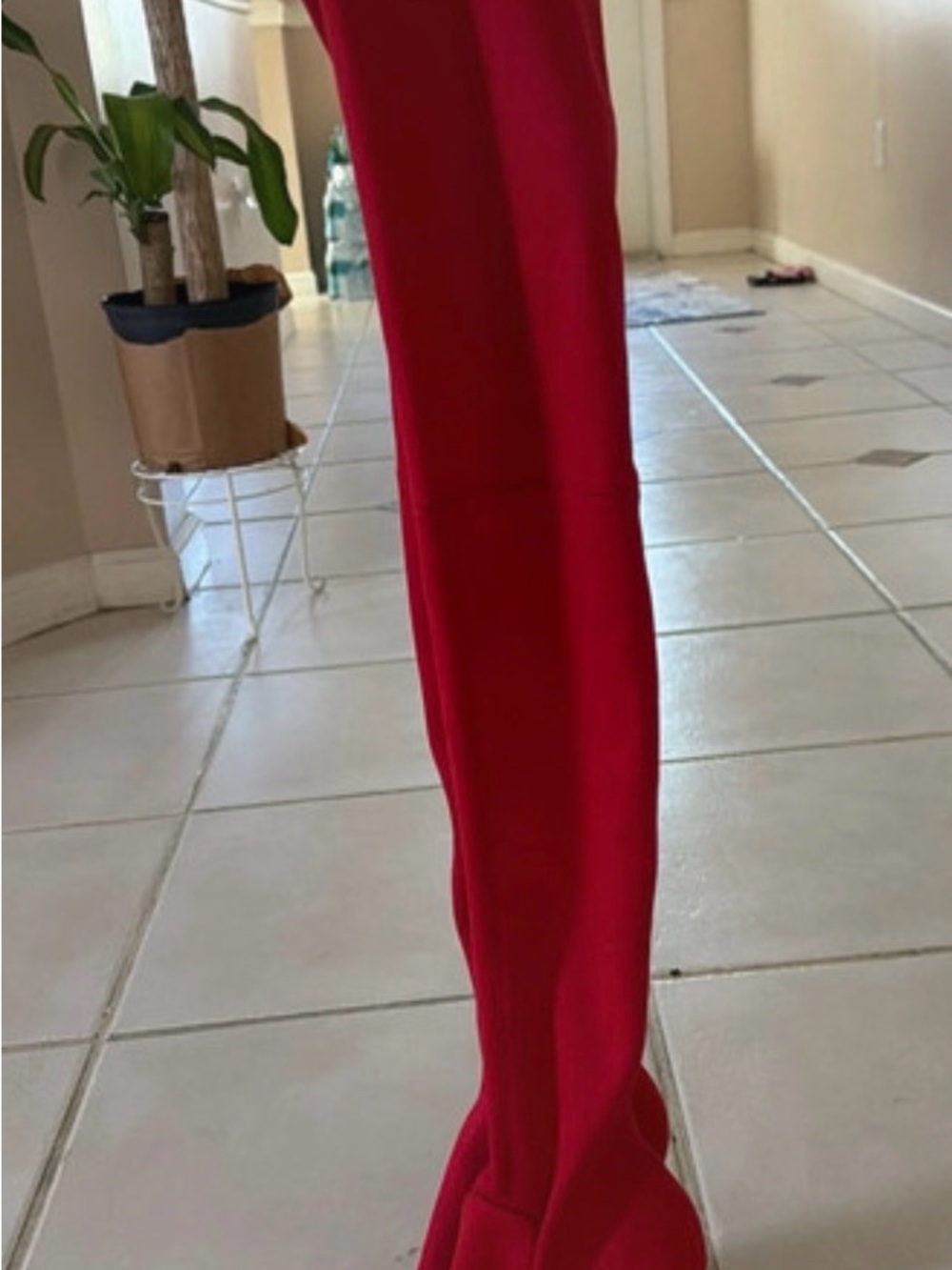 Steve Madden new Women's Red Thigh-High Stiletto Boots - Picture 5 of 5